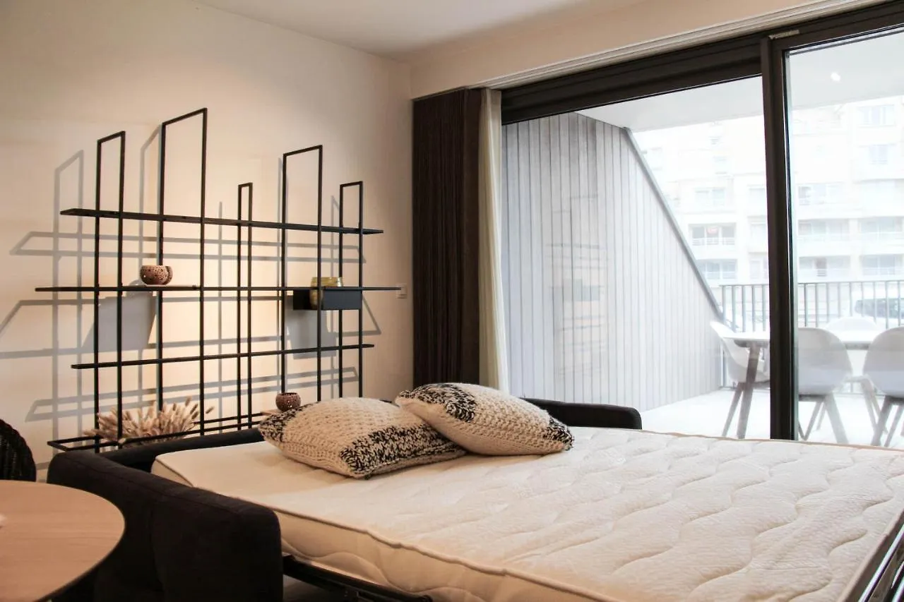 Crystal Residences - Luxurious Seaside Apartments Ostend
